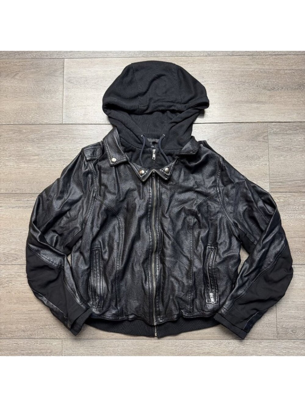 Torrid Biker Jacket Womens Size 1 Black Long Sleeve Shell: PU Hooded Stretch